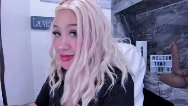 Image 6 of miss_danika Stream on Chaturbate on 28 days ago