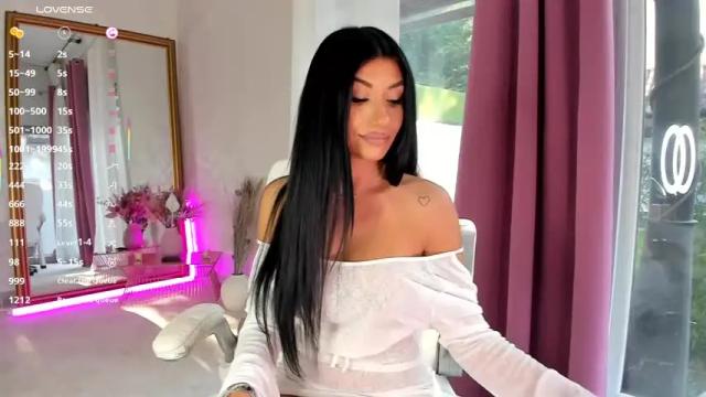 Image 4 of miss_diamond__ Stream on Chaturbate on 1 month ago