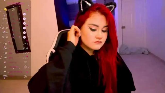 Image 2 of miss_emily99 Stream on Chaturbate on 21 months ago