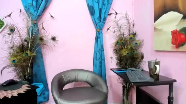 Image 11 of miss_flora Stream on Chaturbate on 3 months ago