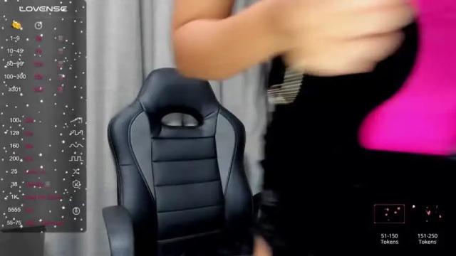 Image 2 of miss_georgina Stream on Chaturbate on 19 months ago