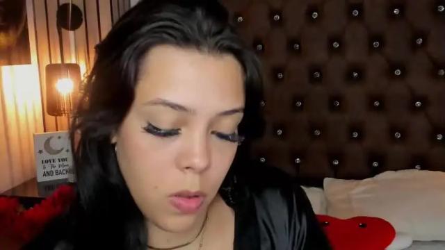 Image 3 of miss_georgina Stream on Chaturbate on 18 months ago