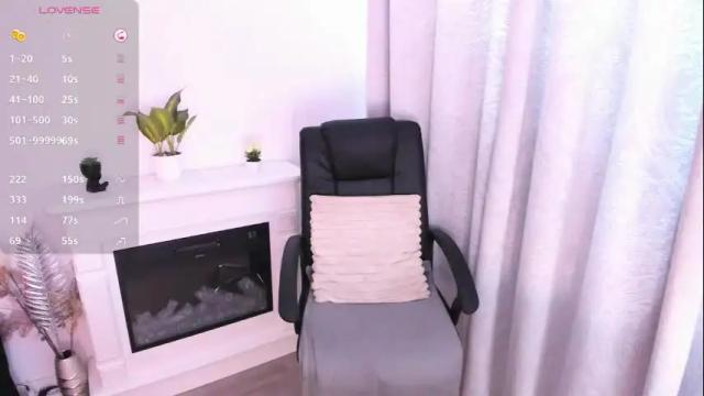Image 3 of miss_jollie Stream on Chaturbate on 5 months ago