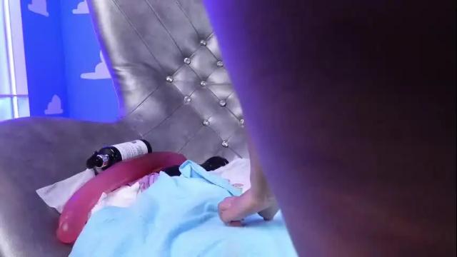 Image 3 of miss_keisi Stream on Chaturbate on 1 month ago
