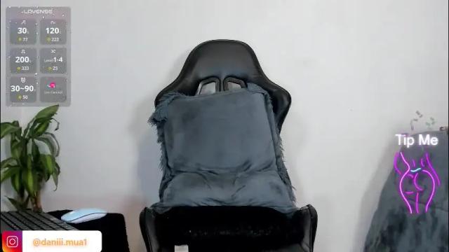 Image 2 of miss_kendalll Stream on Chaturbate on 1 month ago