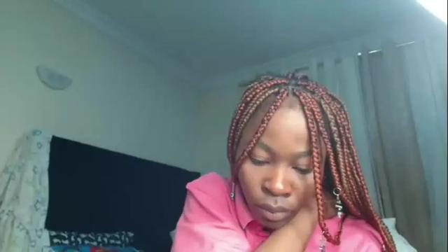 Image 2 of miss_kiarrafit Stream on Chaturbate on 23 days ago