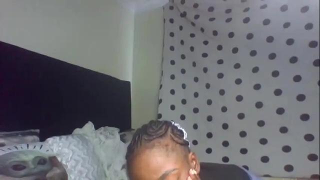 Image 3 of miss_kiarrafit Stream on Chaturbate on 13 days ago