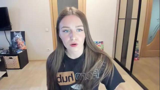 Image 4 of miss_kitty13 Stream on Chaturbate on 1 month ago