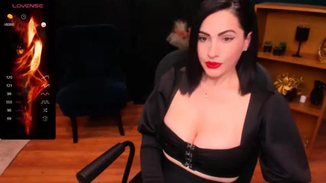 Image 12 of miss_leiaholt Stream on Chaturbate on 7 months ago