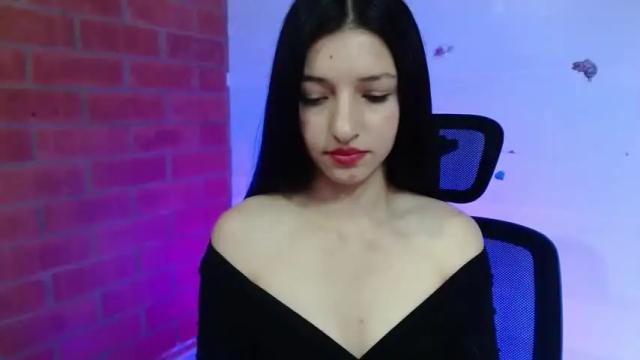Image 11 of miss_luciaa Stream on Chaturbate on 19 months ago