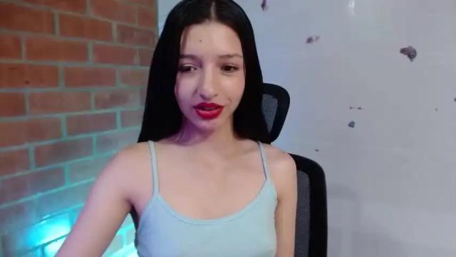 Image 11 of miss_luciaa Stream on Chaturbate on 19 months ago