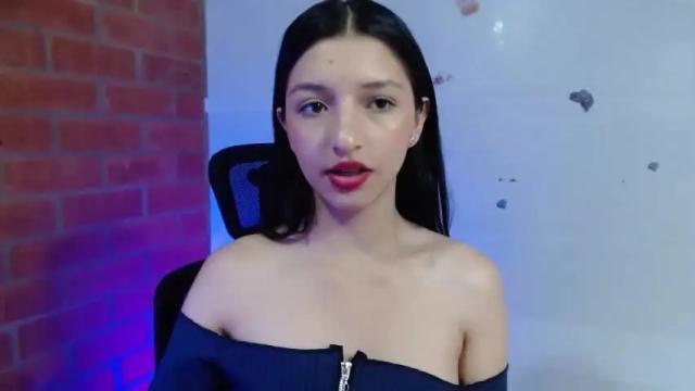 Image 8 of miss_luciaa Stream on Chaturbate on 18 months ago