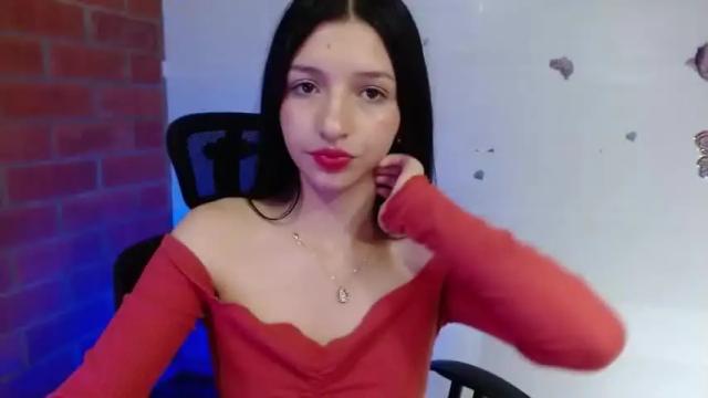 Image 10 of miss_luciaa Stream on Chaturbate on 17 months ago