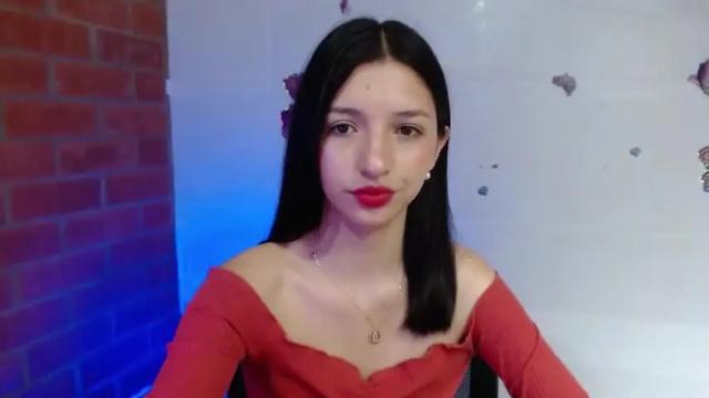Image 3 of miss_luciaa Stream on Chaturbate on 17 months ago