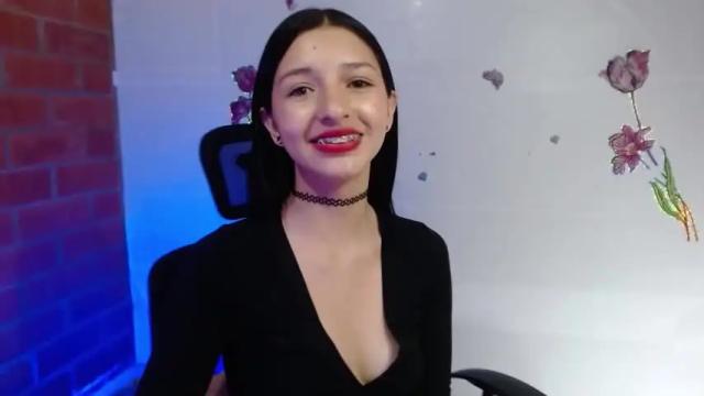 Image 2 of miss_luciaa Stream on Chaturbate on 17 months ago