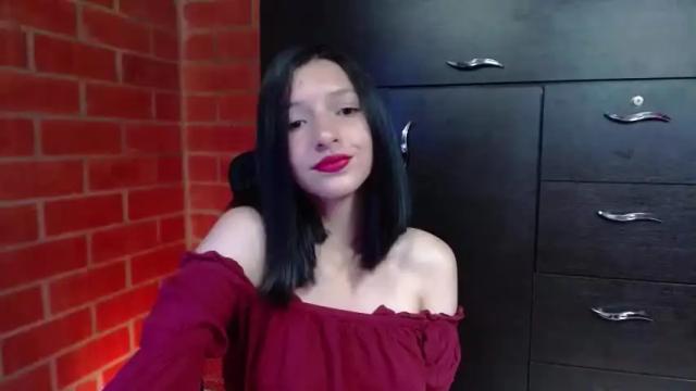 Image 2 of miss_luciaa Stream on Chaturbate on 15 months ago