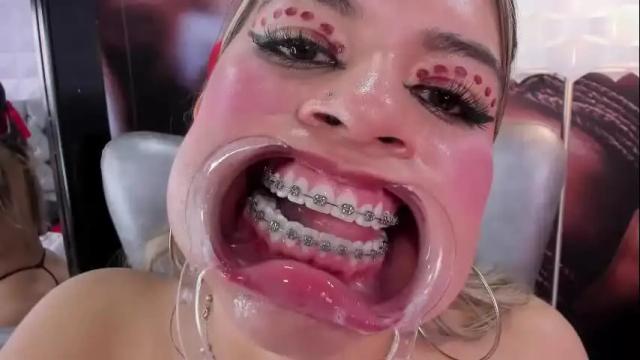 Image 12 of miss_lucyla Stream on Chaturbate on 25 days ago