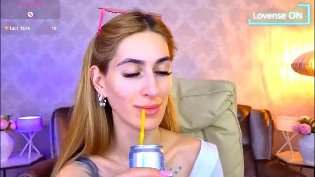 Image 10 of miss_martini Stream on Chaturbate on 3 days ago