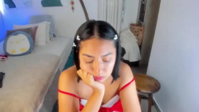 Image 2 of miss_mia_c Stream on Chaturbate on 17 months ago