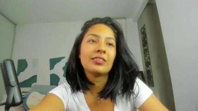 Image 2 of miss_mia_c Stream on Chaturbate on 14 months ago