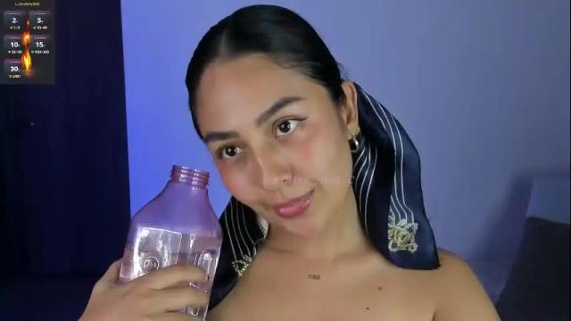 Image 4 of miss_mia_c Stream on Chaturbate on 19 days ago
