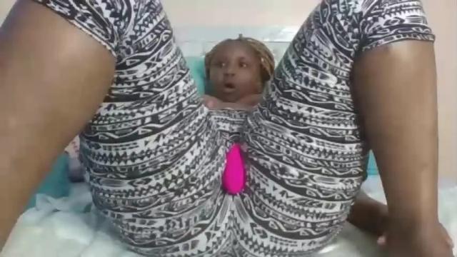 Image 3 of miss_nada Stream on Chaturbate on 14 months ago