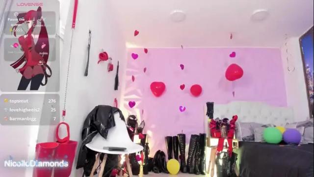Image 6 of miss_nicolesds Stream on Chaturbate on 1 month ago