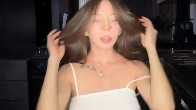 Image 4 of miss_opss Stream on Chaturbate on 1 month ago