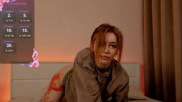 Image 2 of miss_redfox Stream on Chaturbate on 1 month ago