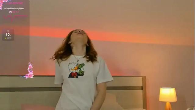 Image 3 of miss_redfox Stream on Chaturbate on 1 month ago