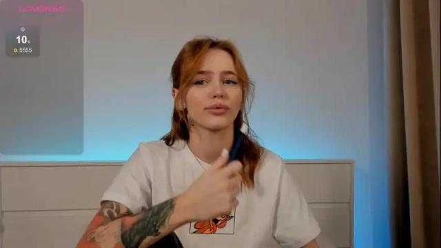 Image 8 of miss_redfox Stream on Chaturbate on 1 month ago