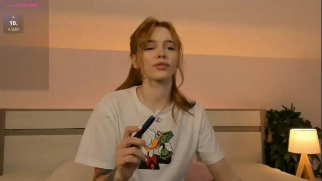 Image 10 of miss_redfox Stream on Chaturbate on 22 days ago
