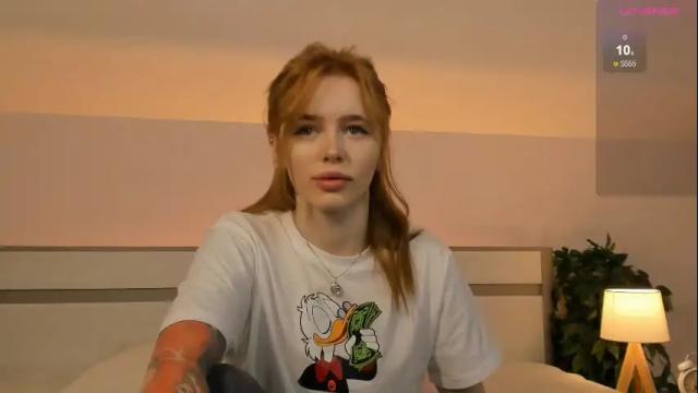 Image 3 of miss_redfox Stream on Chaturbate on 22 days ago