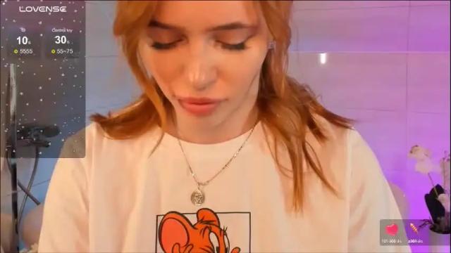 Image 11 of miss_redfox Stream on Chaturbate on 19 days ago