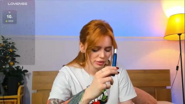 Image 12 of miss_redfox Stream on Chaturbate on 13 days ago
