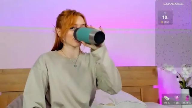 Image 12 of miss_redfox Stream on Chaturbate on 8 days ago
