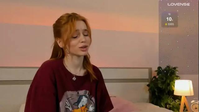 Image 7 of miss_redfox Stream on Chaturbate on 7 days ago