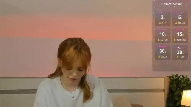 Image 2 of miss_redfox Stream on Chaturbate on 1 month ago