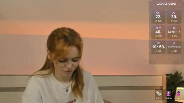 Image 2 of miss_redfox Stream on Chaturbate on 19 hours ago