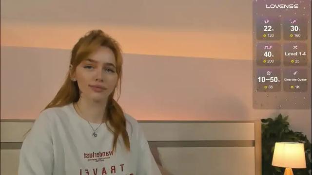 Image 2 of miss_redfox Stream on Chaturbate on 1 month ago