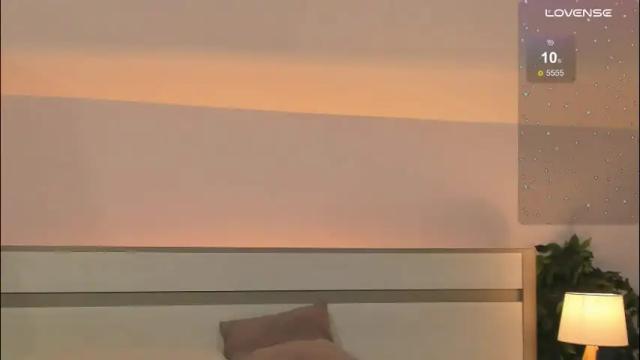 Image 7 of miss_redfox Stream on Chaturbate on 1 month ago