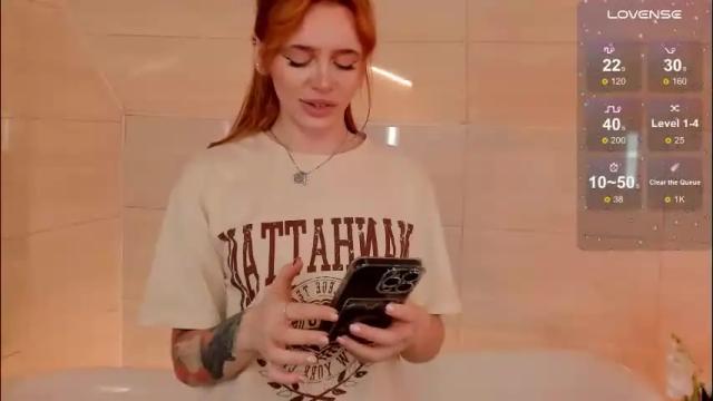 Image 6 of miss_redfox Stream on Chaturbate on 1 month ago