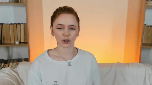 Image 4 of miss_redfox Stream on Chaturbate on 1 month ago