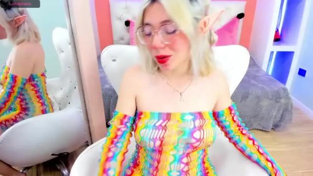 Image 2 of miss_romyna Stream on Chaturbate on 16 months ago