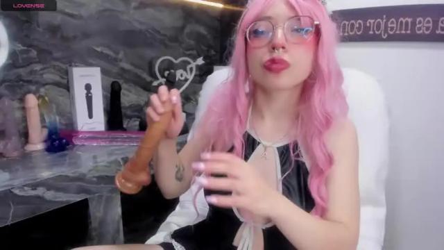 Image 8 of miss_romyna Stream on Chaturbate on 14 months ago