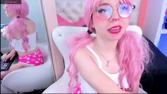 Image 4 of miss_romyna Stream on Chaturbate on 13 months ago