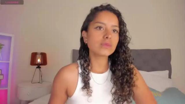 Image 2 of miss_salo Stream on Chaturbate on 16 months ago