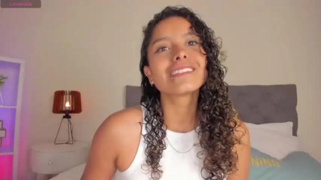 Image 3 of miss_salo Stream on Chaturbate on 16 months ago