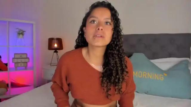 Image 12 of miss_salo Stream on Chaturbate on 15 months ago