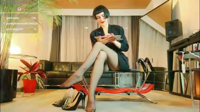 Image 8 of miss_satori_rose Stream on Chaturbate on 25 days ago